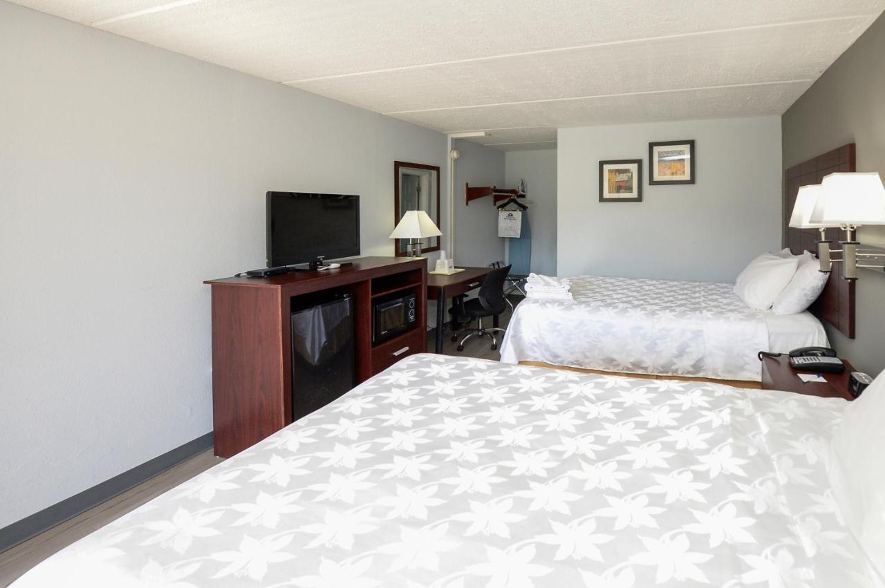 Americas Best Value Inn At Central Valley-Woodbury Exterior foto